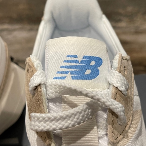 New Balance 327 Womens Shoes Size 6 Light Brown Neutral NEW - Picture 7 of 14